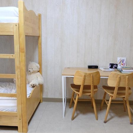 One Percent Hostel Jeonju Buitenkant foto
