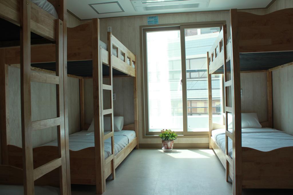 One Percent Hostel Jeonju Buitenkant foto