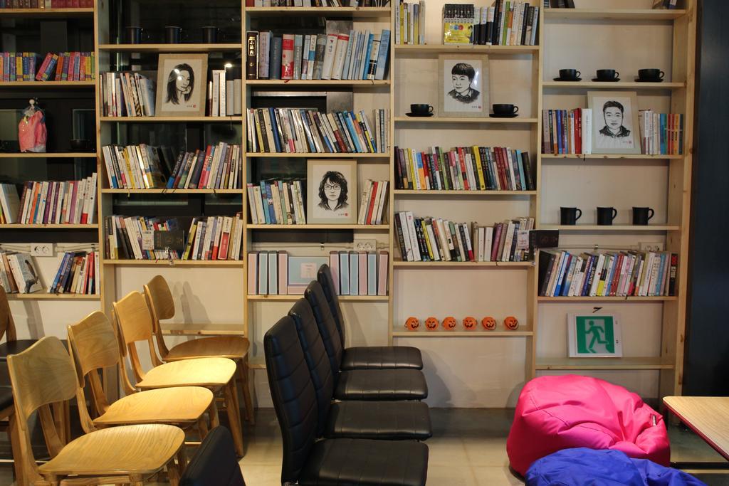 One Percent Hostel Jeonju Buitenkant foto