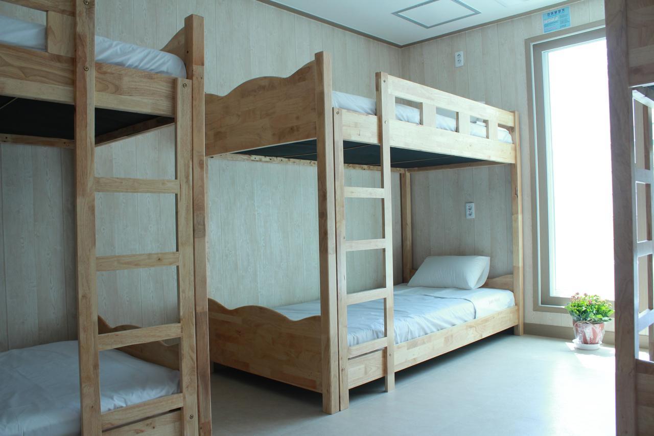 One Percent Hostel Jeonju Buitenkant foto