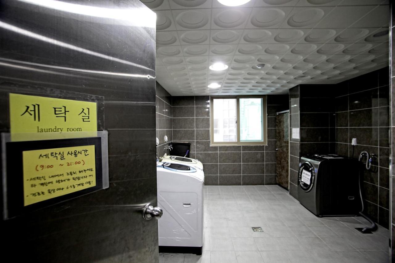 One Percent Hostel Jeonju Buitenkant foto